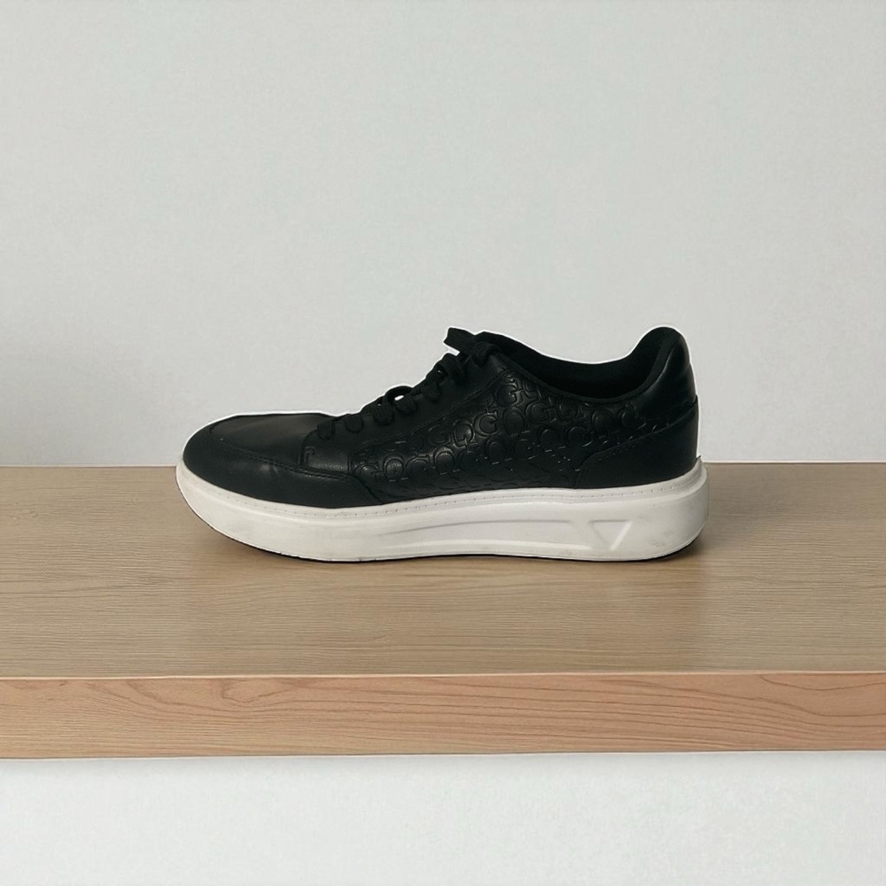 Guess Men's Black Sneakers with White Soles